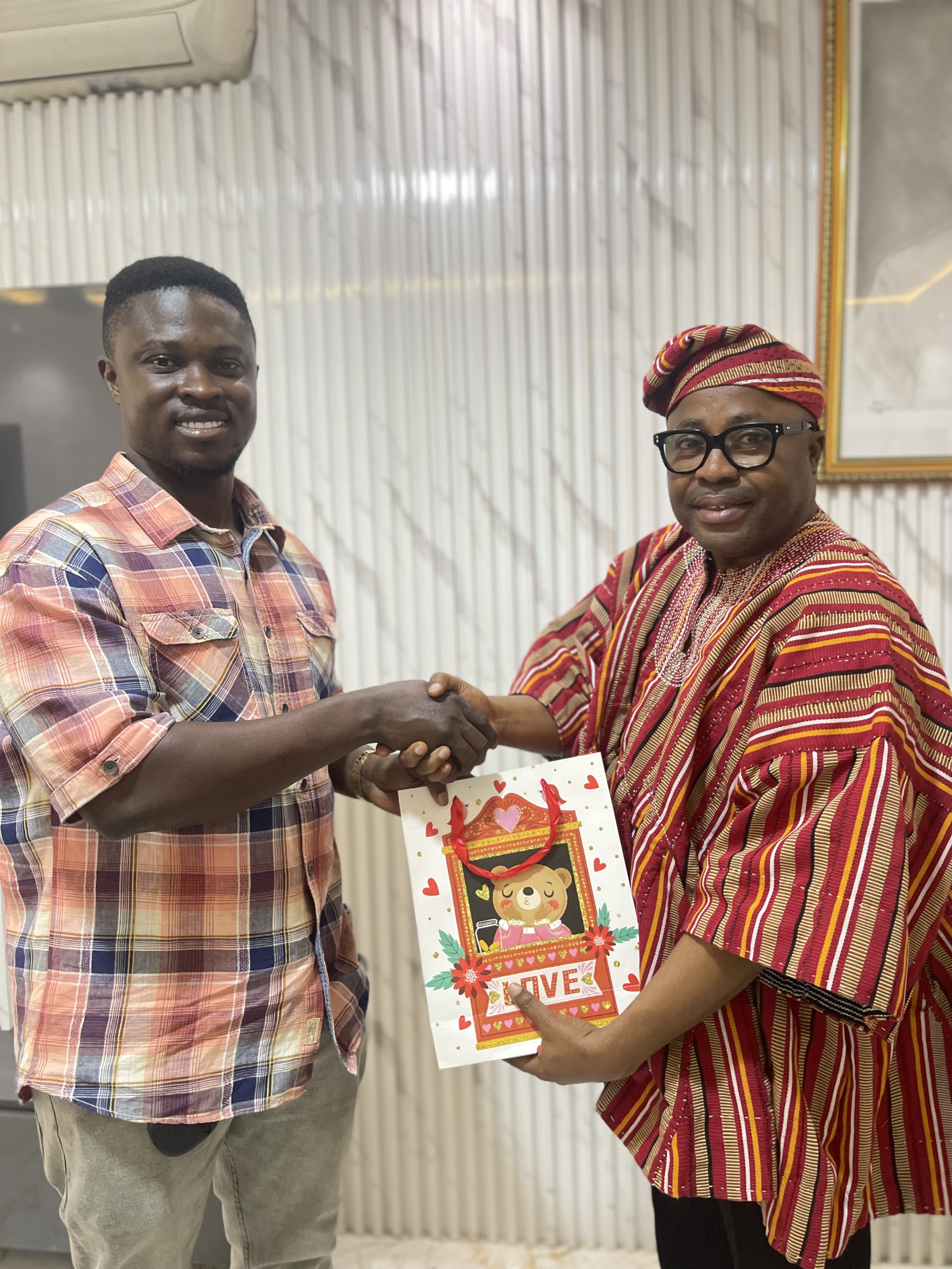 BOOK LAUNCH: THE CEO OF PROVERBS 16:18 LTD. CONTRIBUTES TOWARDS THE BOOK LAUNCH